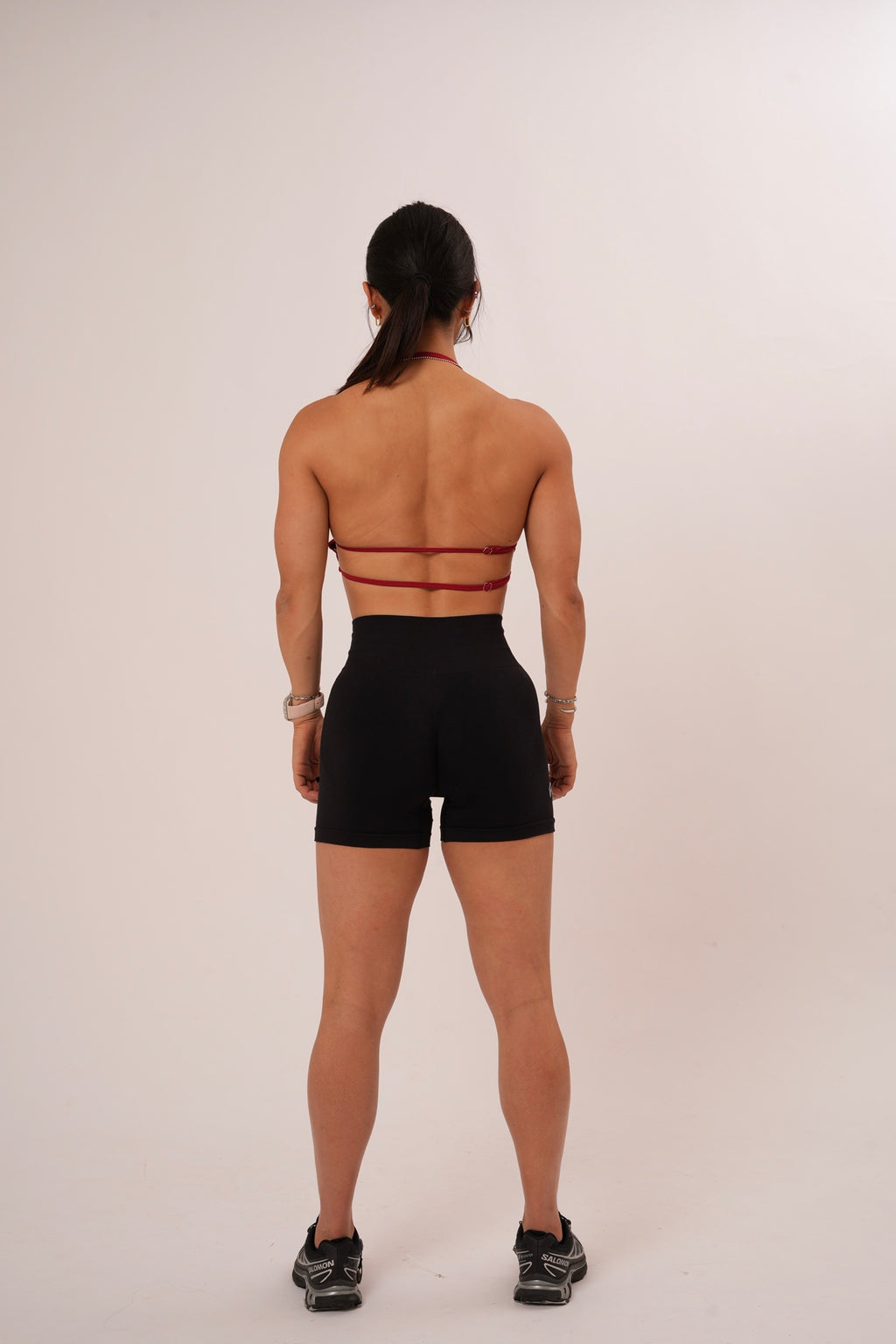U-SHAPED BACKLESS TANK TOP