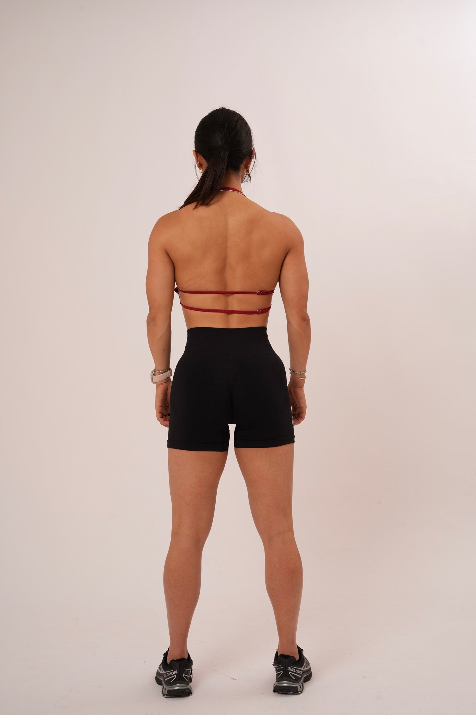 U-SHAPED BACKLESS TANK TOP